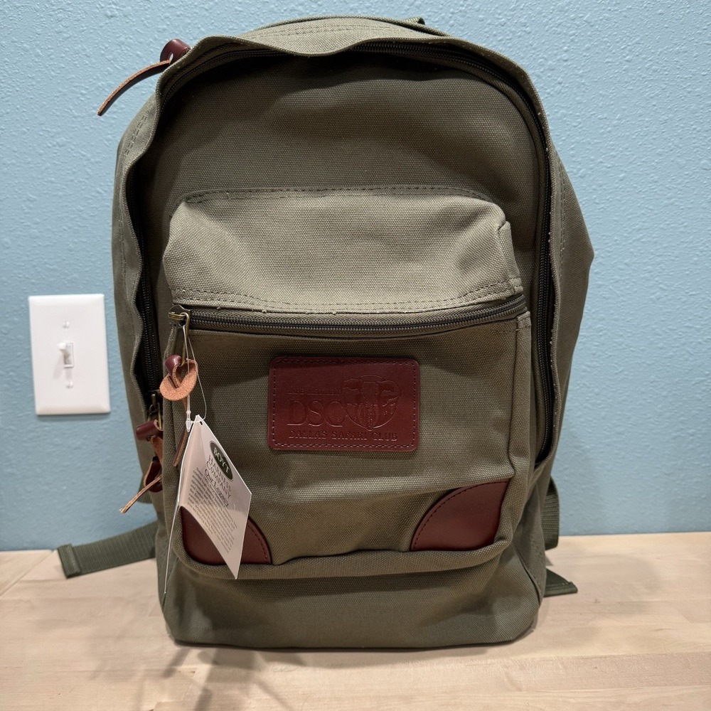 Dallas Safari Club Life Member Large Olive Green Canvas Backpack Leather Accents
